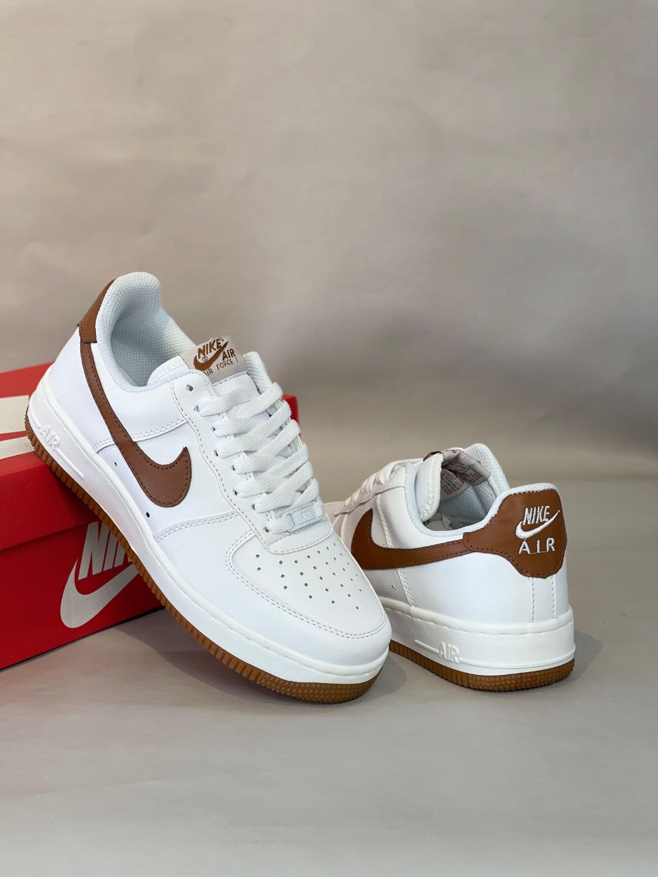 Nike Air Force 1 07 pecan