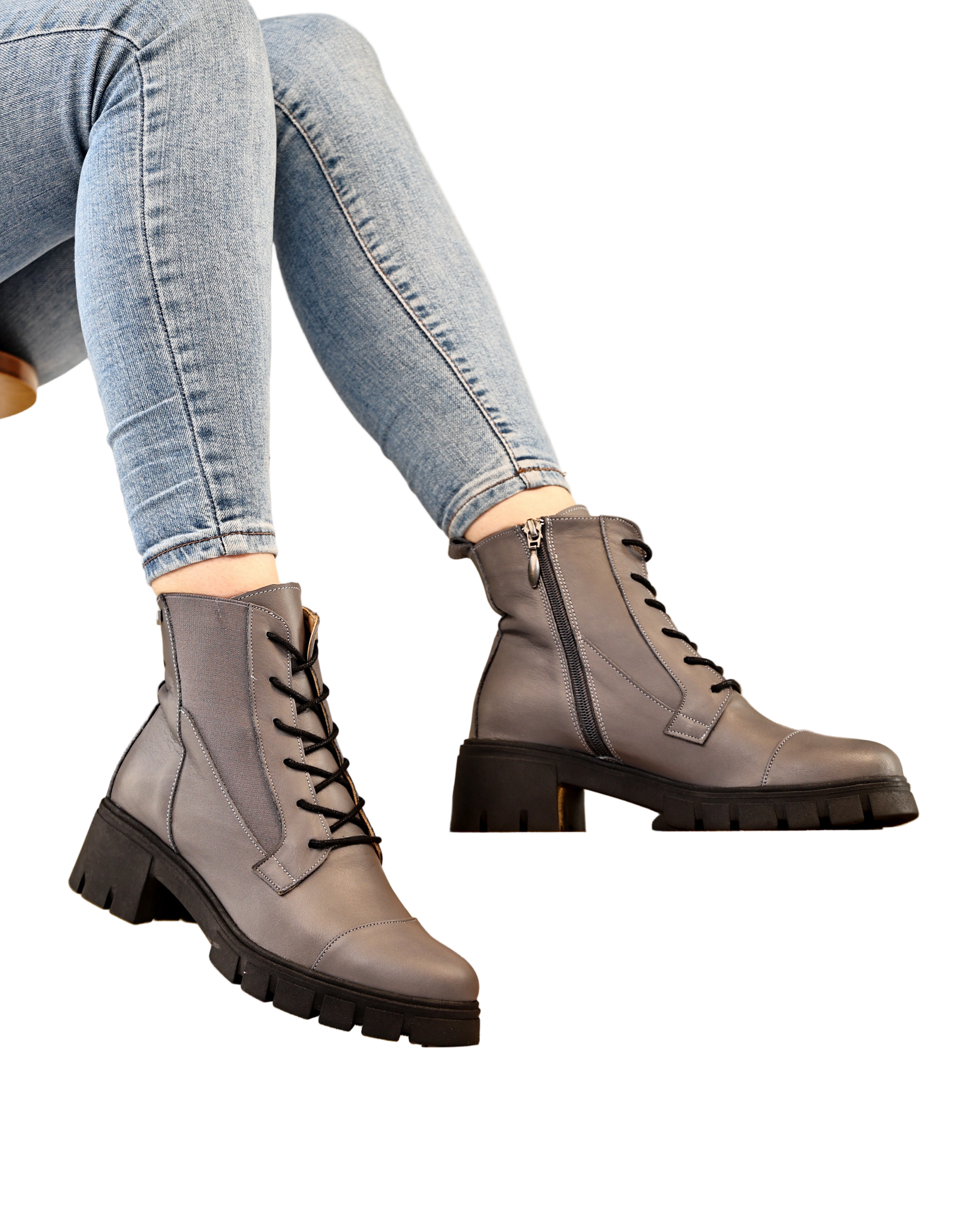 حذاء كلاسيكي