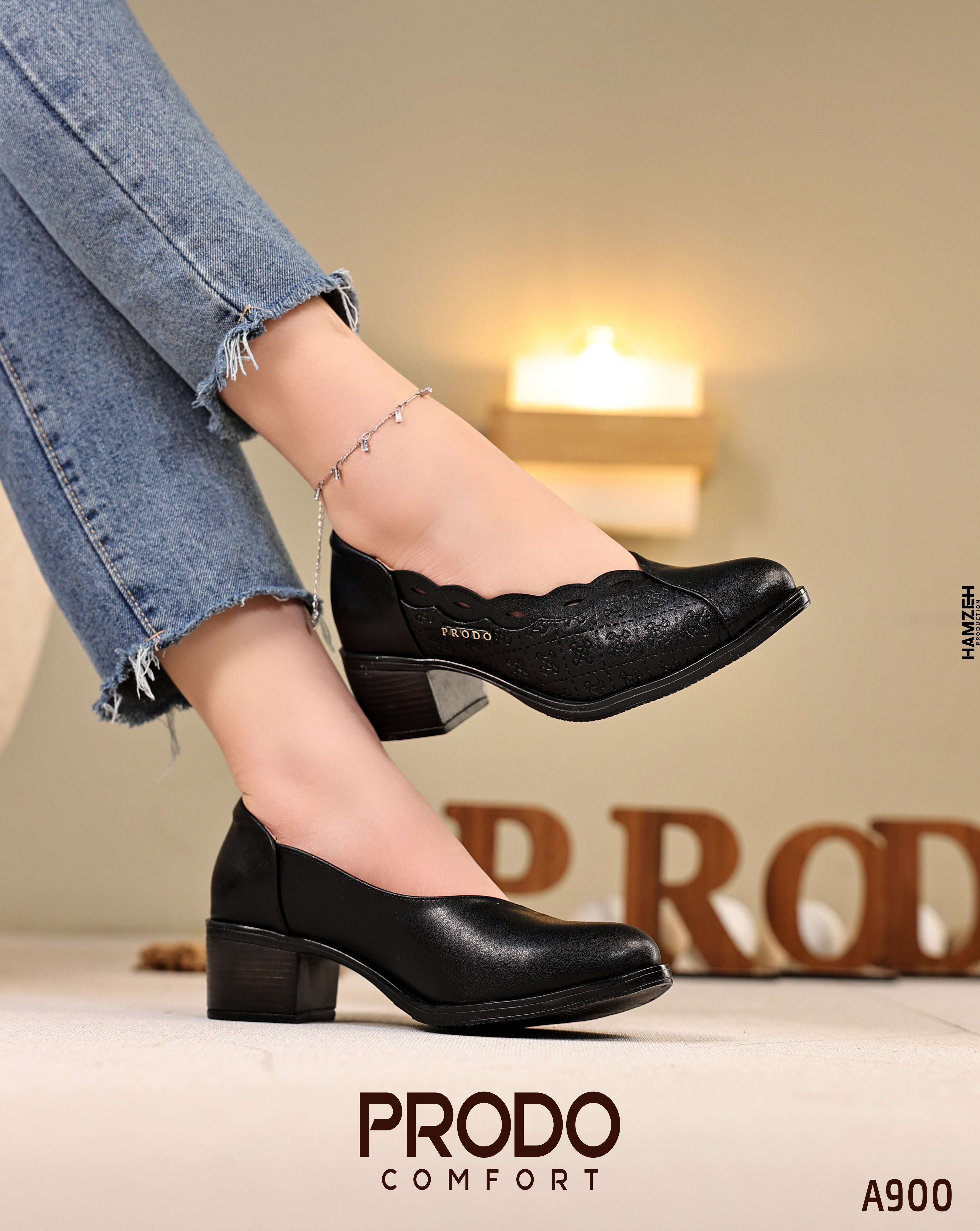 Leather heel shoes