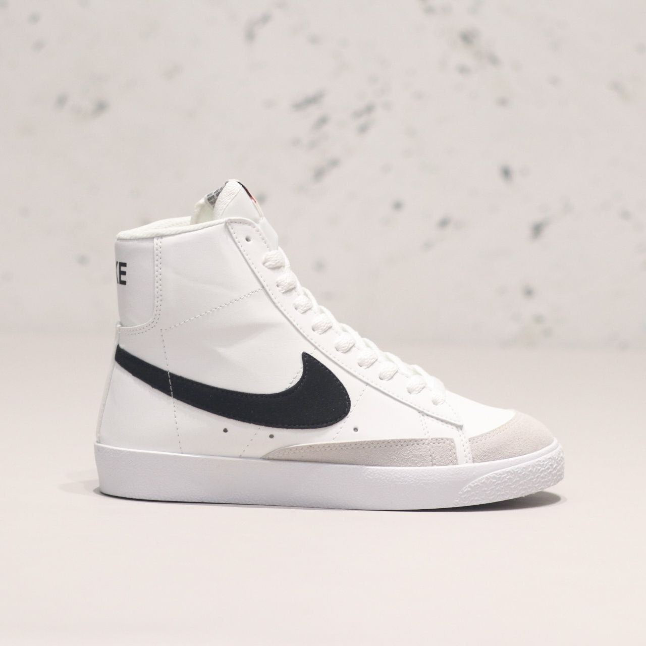 احذية بلازر