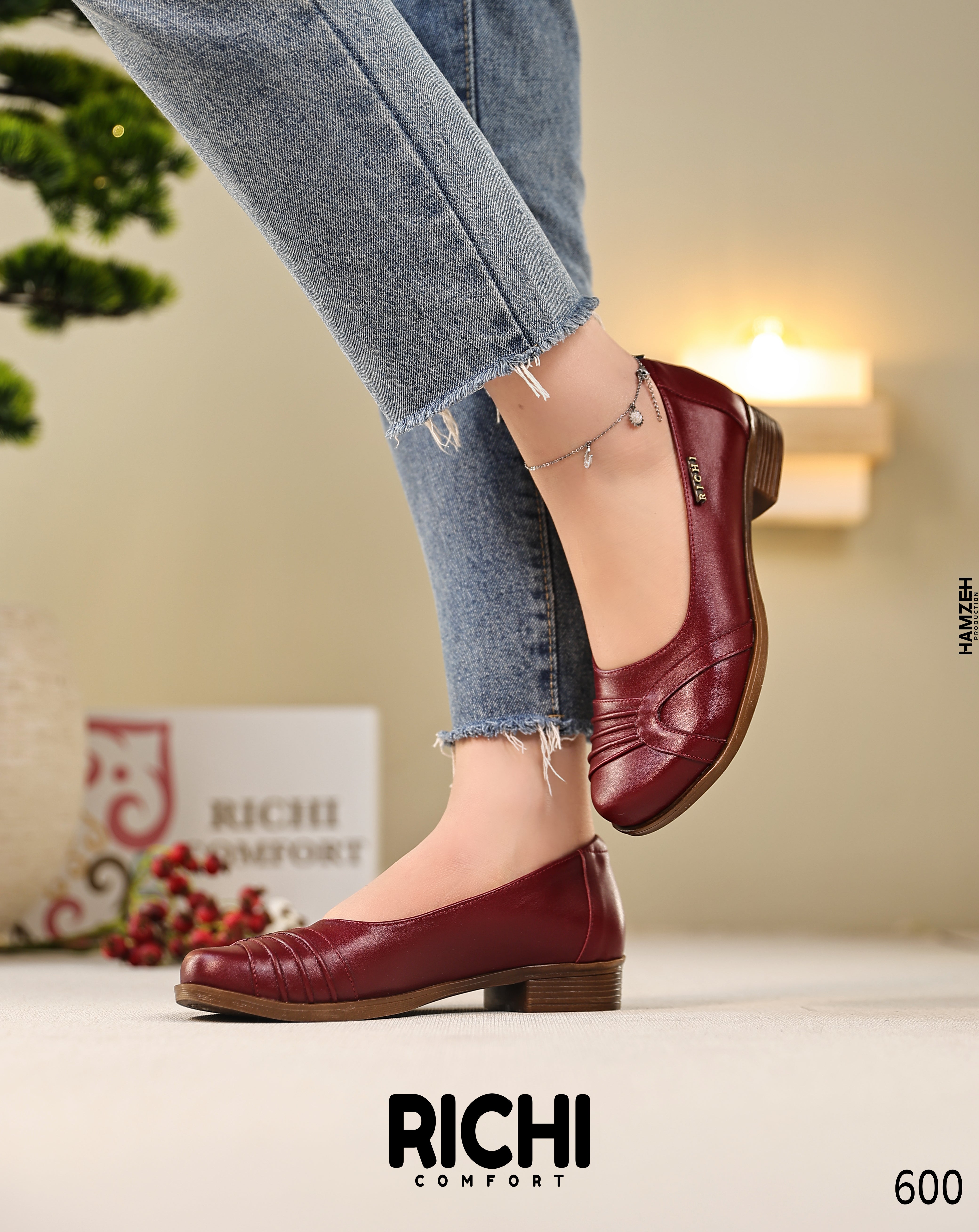Classic medical shoe