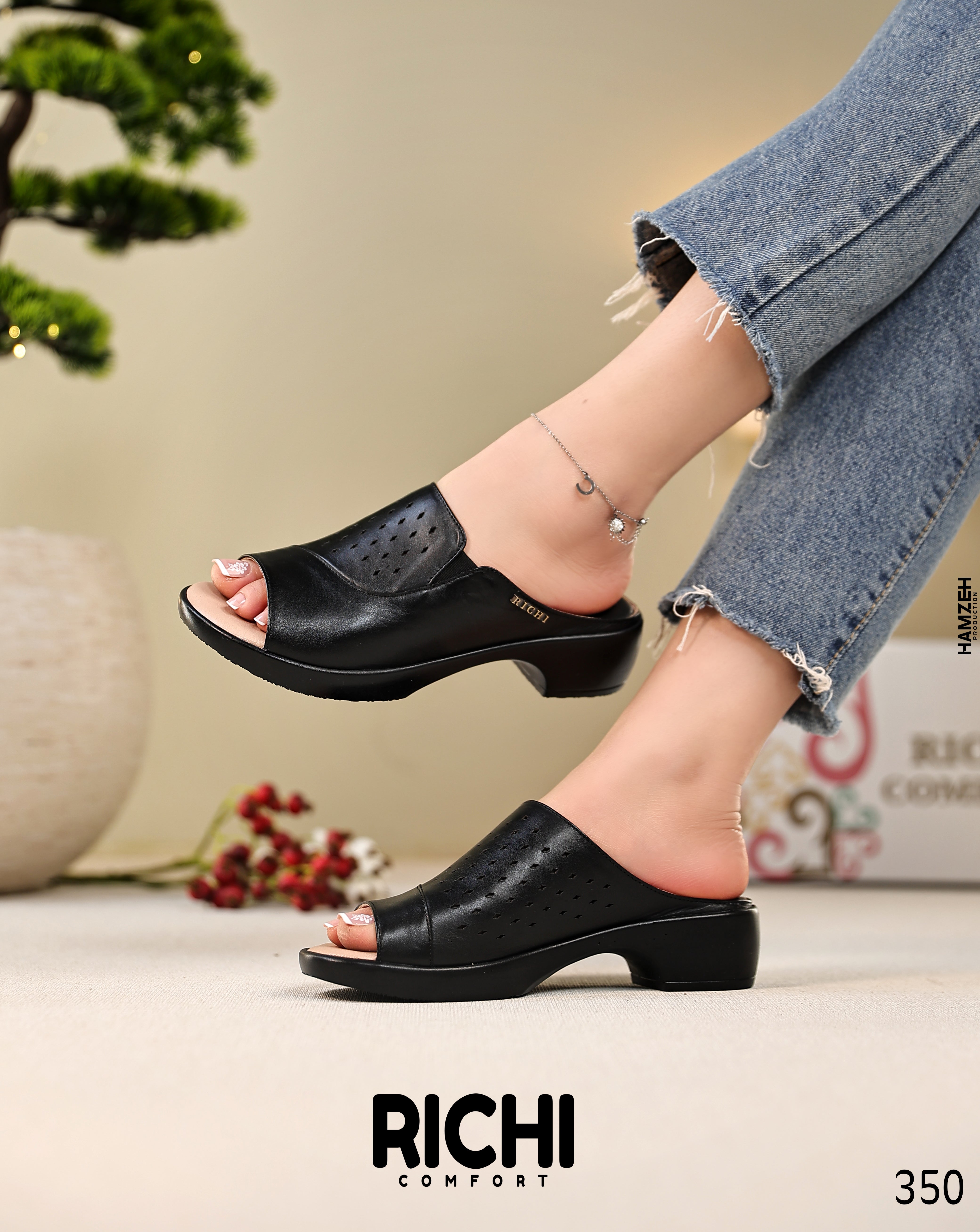 Ortbed Leather Slides