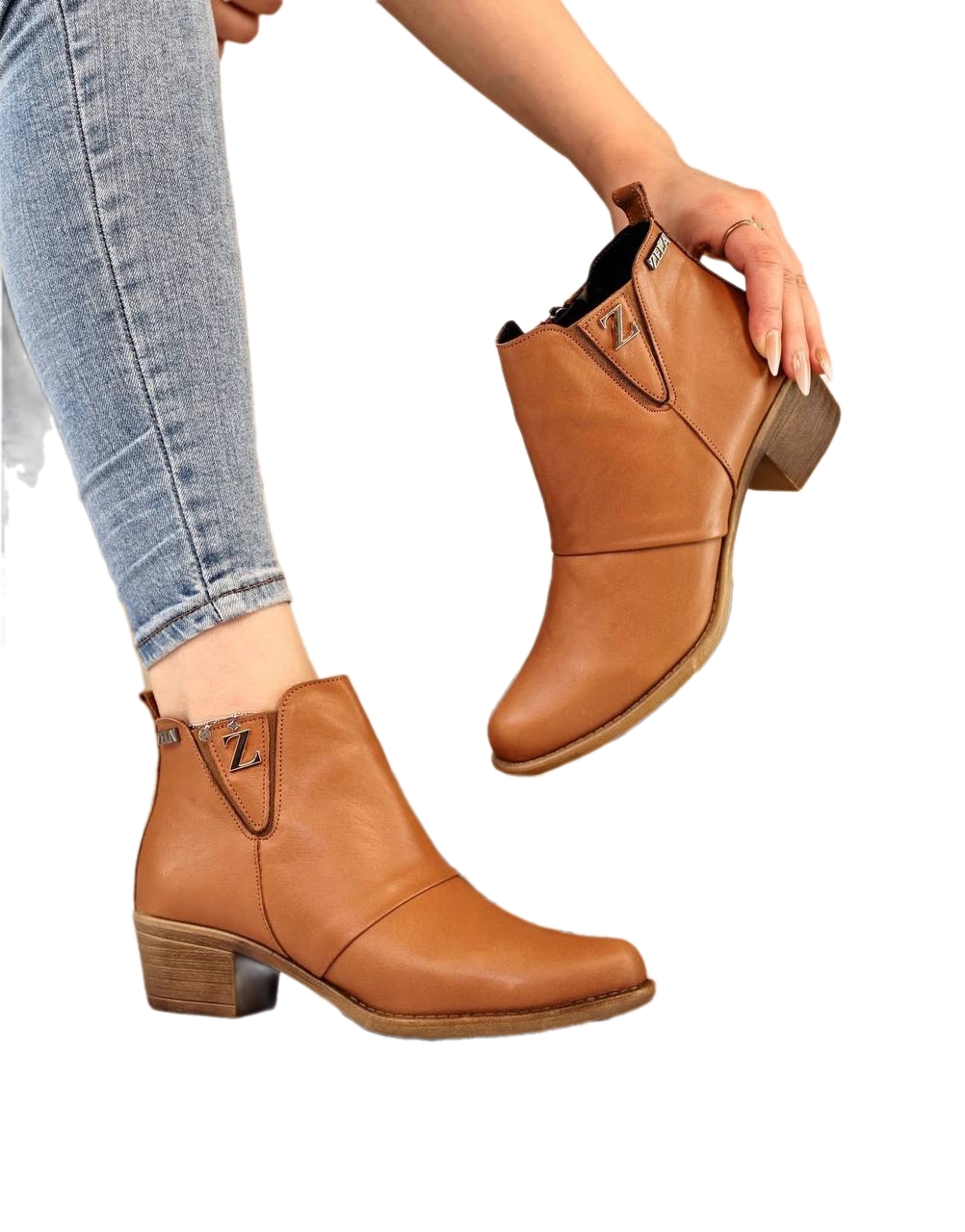 حذاء كعب جلد